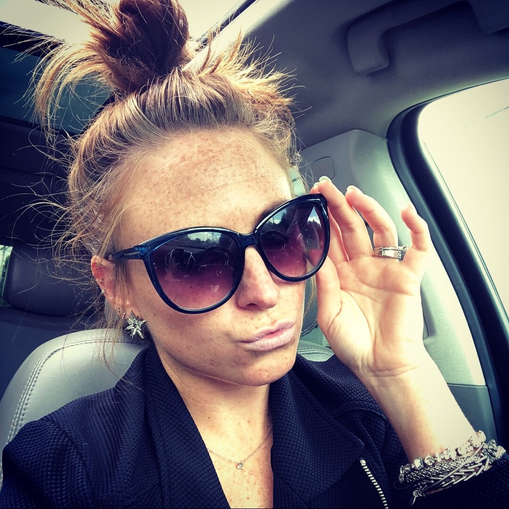 Meet your Posher, Mell